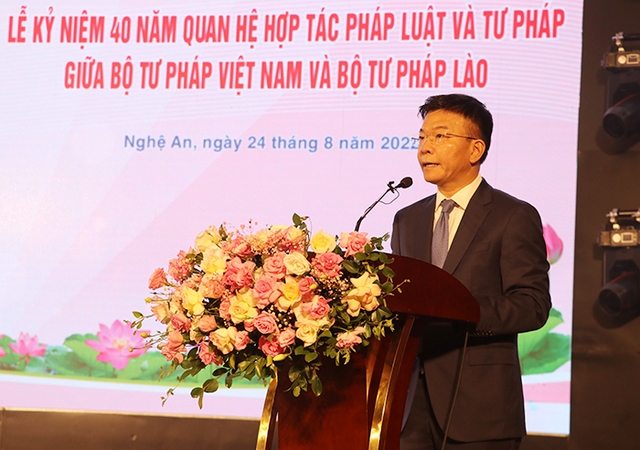 Kỷ niệm 40 năm quan hệ hợp tác pháp luật và tư pháp giữa Bộ Tư pháp Việt Nam và Bộ Tư pháp Lào - Ảnh 2.
