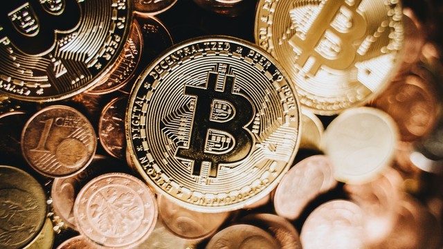 Giá Bitcoin hôm nay 25/8: Duy trì ngưỡng 21.000 USD - Ảnh 1.