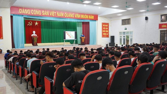 Trường Cao đẳng cơ điện Phú Thọ tổ chức sinh hoạt đầu khóa cho sinh viên khóa 53 - Ảnh 3.