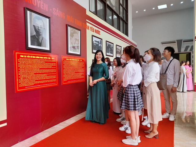 Số hóa hiện vật tại Bảo tàng tỉnh Thái Nguyên - Ảnh 1.