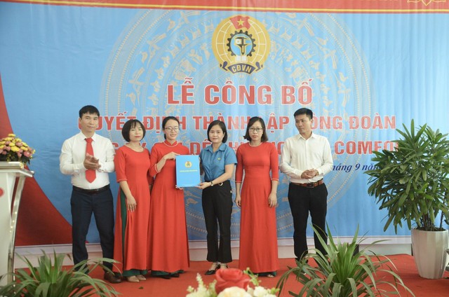 Thái Bình: LĐLĐ huyện Quỳnh Phụ tổ chức ra mắt CĐCS - Ảnh 2.