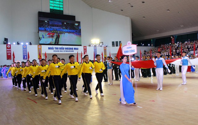 Long trọng khai mạc Đại hội TDTT quận Hoàng Mai lần thứ V - Ảnh 4. Long trọng khai mạc Đại hội TDTT quận Hoàng Mai lần thứ V - Ảnh 4.