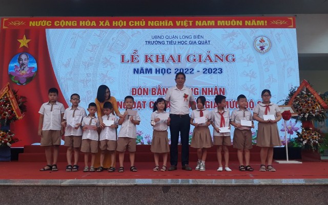 Trường Tiểu học Gia Quất khai giảng năm học mới và đón Bằng công nhận trường đạt chuẩn Quốc gia mức độ 2 - Ảnh 8.