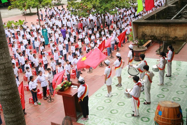 Trường TH&THCS Vũ Đoài tưng bừng khai giảng năm học mới - Ảnh 1.