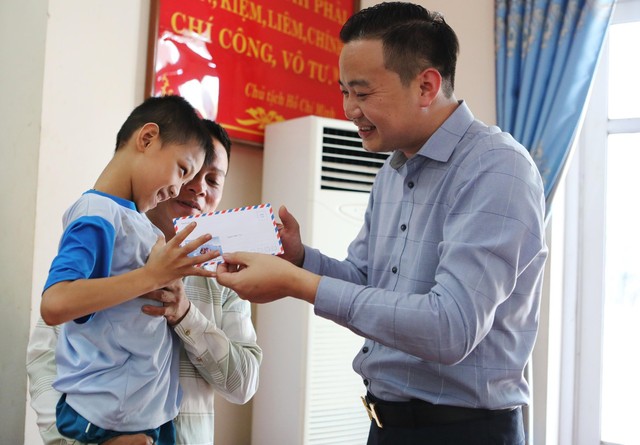 Natrumax Việt Nam mang trung thu sớm cho trẻ em nghèo Vĩnh Phúc - Ảnh 4.