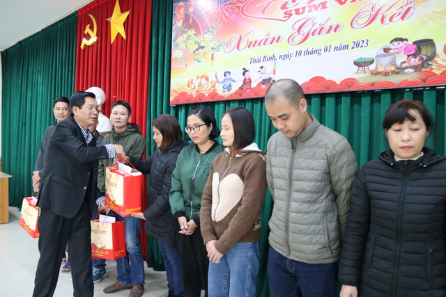 Thái Bình: Công đoàn ngành Nông nghiệp và Phát triển nông thôn trao 237 suất quà Tết cho đoàn viên. - Ảnh 3.