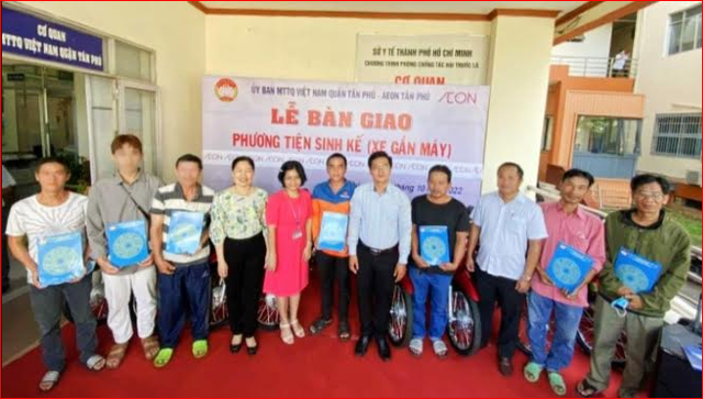 Ủy ban Mặt trận Tổ quốc quận Tân Phú: Chăm lo hộ nghèo, hộ hoàn cảnh khó khăn
 - Ảnh 1.