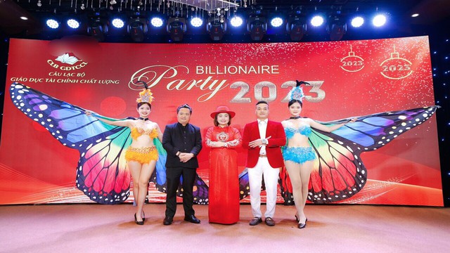 Thanh Vân Group được vinh danh trong chương trình gala Doanh nhân tỏa sáng Chào Xuân Quý Mão 2023 - Ảnh 5.