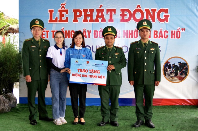 BĐBP tỉnh Thừa Thiên Huế: Trồng hơn 3.000 cây Dương trong Lễ phát động Tết trồng cây - Ảnh 3.
