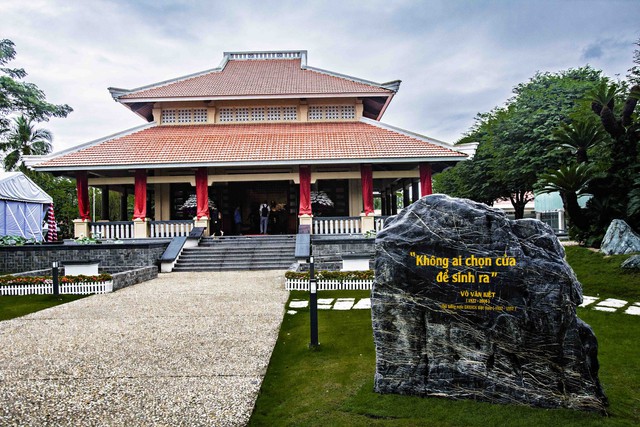 Khu lưu niệm đồng chí Võ Văn Kiệt được xếp hạng di tích Quốc gia.