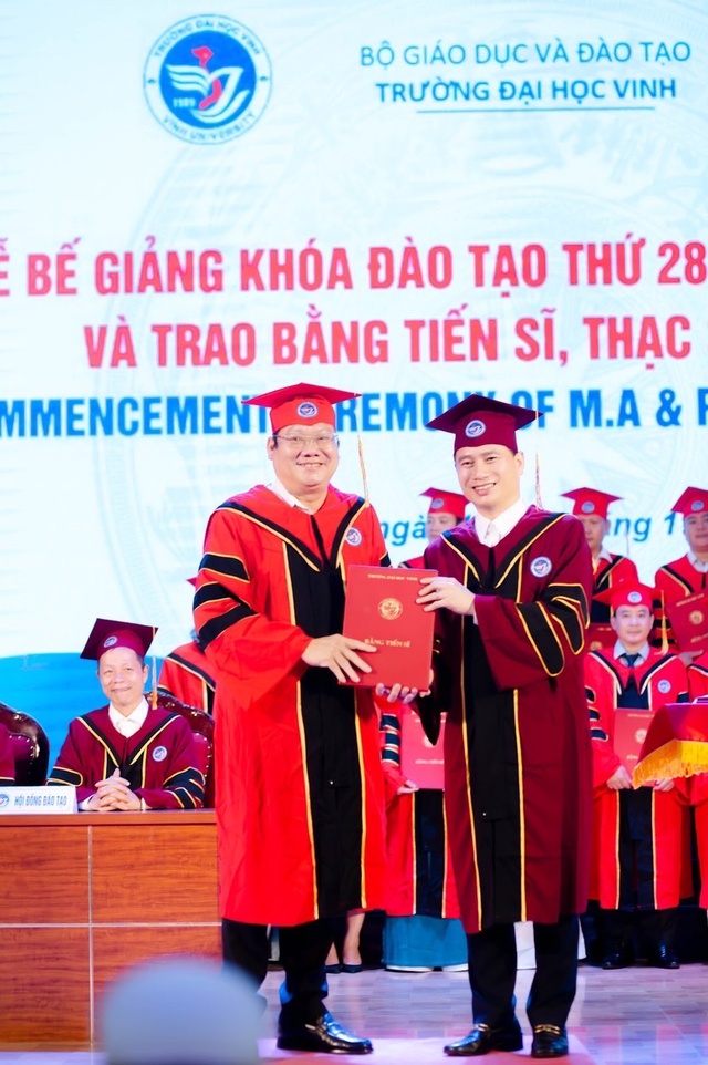 Anh Tám Lợi - Một tấm gương điển hình về tinh thần học tập và tận tụy vì dân - Ảnh 1.