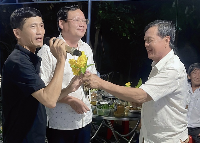 Anh Tám Lợi - Một tấm gương điển hình về tinh thần học tập và tận tụy vì dân - Ảnh 3.