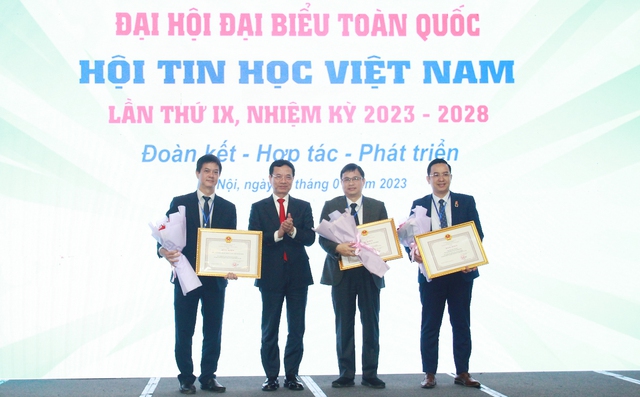 Hội Tin học Việt Nam vì sự nghiệp phổ cập công nghệ số để xây dựng một Việt Nam số - Ảnh 4.