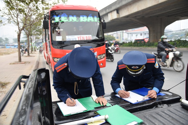 Bộ GTVT thành lập đoàn kiểm tra vận tải dịp Tết tại 7 tỉnh, thành phố - Ảnh 1.