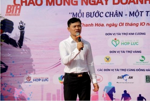 Thanh Hóa: Gần 300 VĐV tham gia tranh tài tại Giải chạy chào mừng Ngày Doanh nhân Việt Nam - Ảnh 1.
