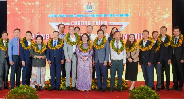 Liên đoàn Lao động TP.Hồ Chí Minh: Tổ chức Chương trình “Đồng hành cùng doanh nghiệp năm 2023”  - Ảnh 2.