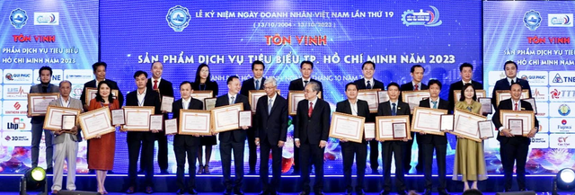 Hiệp hội Doanh nghiệp TP. Hồ Chí Minh:Trao Chứng nhận Danh hiệu sản phẩm, dịch vụ tiêu biểu năm 2023
 - Ảnh 1.
