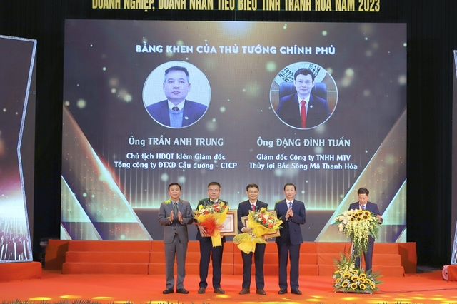 Thanh Hóa: Tổ chức lễ tôn vinh doanh nghiệp, doanh nhân tiêu biểu tỉnh năm 2023 - Ảnh 4.