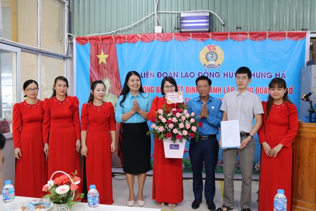 Thái Bình: Công đoàn huyện Hưng Hà thành lập 02 công đoàn cơ sở mới - Ảnh 1.