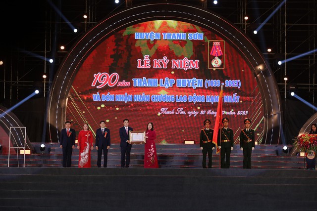 Phú Thọ: Thanh Sơn kỷ niệm 190 năm thành lập huyện và đón nhận Huân chương Lao động Hạng Nhất - Ảnh 5.