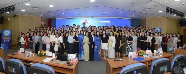 Vinamilk đồng hành cùng câu lạc bộ điều dưỡng trưởng Việt Nam tập huấn chăm sóc dinh dưỡng bệnh lý cho người bệnh - Ảnh 4.