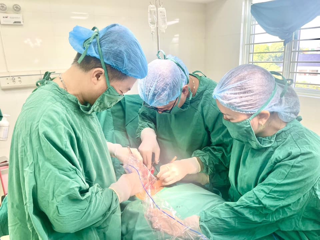 Trung tâm Y tế huyện Phù Ninh cấp cứu thành công thai phụ có thai 37 tuần rau tiền đạo, rau cài răng cưa - Ảnh 1.