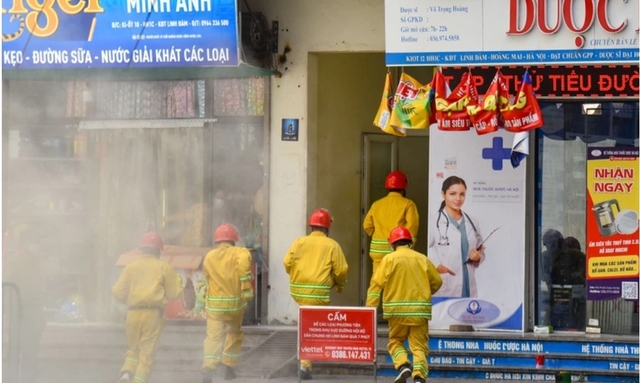 Quận Hoàng Mai diễn tập phương án chữa cháy và cứu nạn, cứu hộ tại chung cư cao tầng - Ảnh 7.