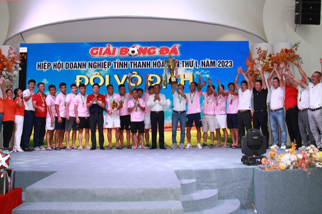 Giải bóng đá Hiệp hội Doanh nghiệp tỉnh Thanh Hóa 2023 đã tìm ra đội vô địch   - Ảnh 1.