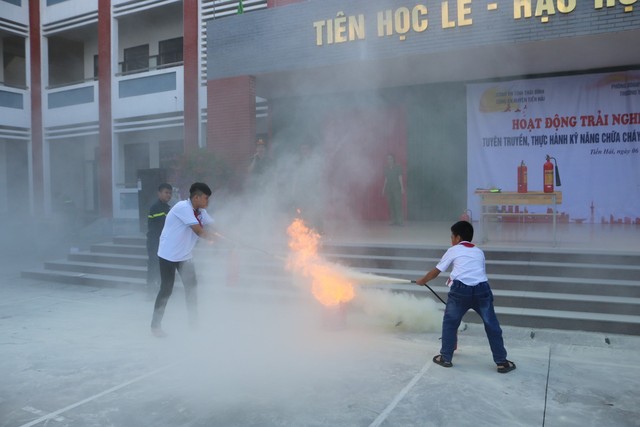 Thái Bình: Tuyên truyền công tác phòng cháy, chữa cháy. - Ảnh 1.