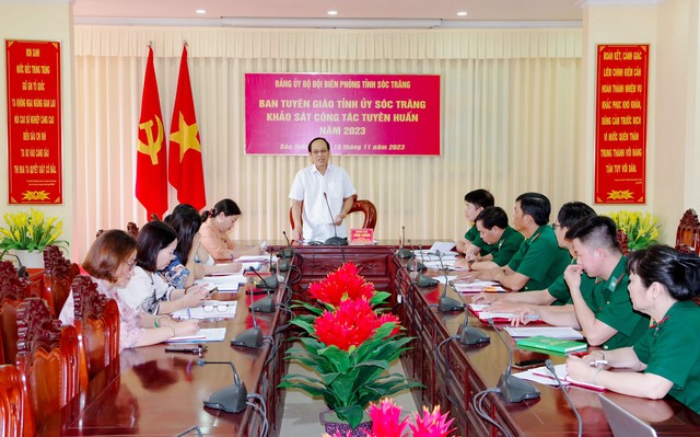 Ông Lâm Sách - Tỉnh ủy viên, Phó Trưởng Ban Thường trực Tuyên giáo Tỉnh ủy Sóc Trăng phát biểu kết luận buổi khảo sát.