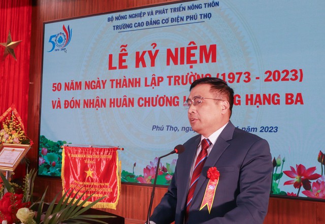 Trường Cao đẳng Cơ điện Phú Thọ kỷ niệm 50 năm thành lập- Ảnh 2.