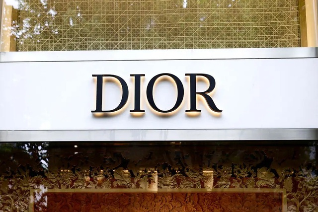 Dior "lấn sân" thị trường sản phẩm dành cho trẻ sơ sinh- Ảnh 3.
