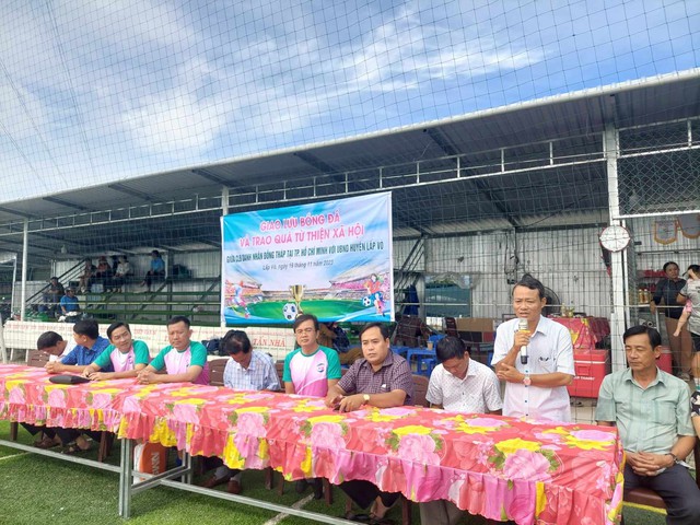 CLB Doanh nhân Đồng Tháp về quê hương giao hữu bóng đá từ thiện- Ảnh 4.