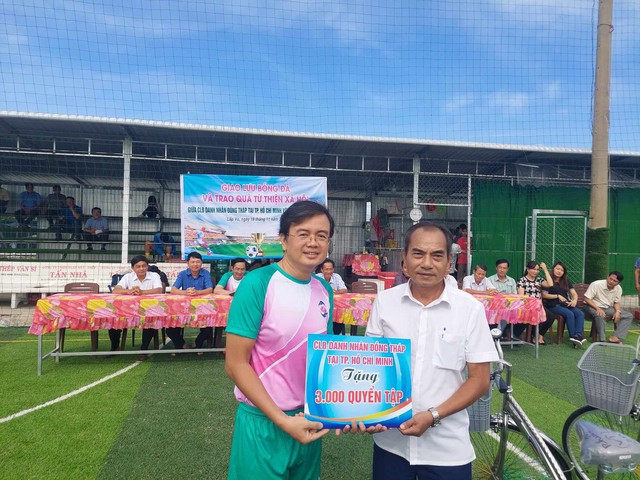 CLB Doanh nhân Đồng Tháp về quê hương giao hữu bóng đá từ thiện- Ảnh 3.