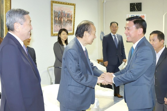 Đoàn công tác tỉnh Thanh Hóa chào xã giao Chủ tịch Liên minh Nghị sĩ hữu nghị Nhật Bản - Việt Nam- Ảnh 1.
