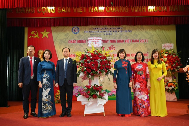 Trường MN Đô thị Việt Hưng: Xứng danh lá cờ đầu khối mầm non quận Long Biên- Ảnh 2.