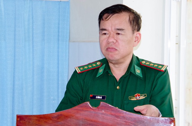 Đại tá Lê Hồng Hà, Phó Chỉ huy trưởng, Tham mưu trưởng BĐBP tỉnh phát biểu chỉ đạo tại hội nghị.