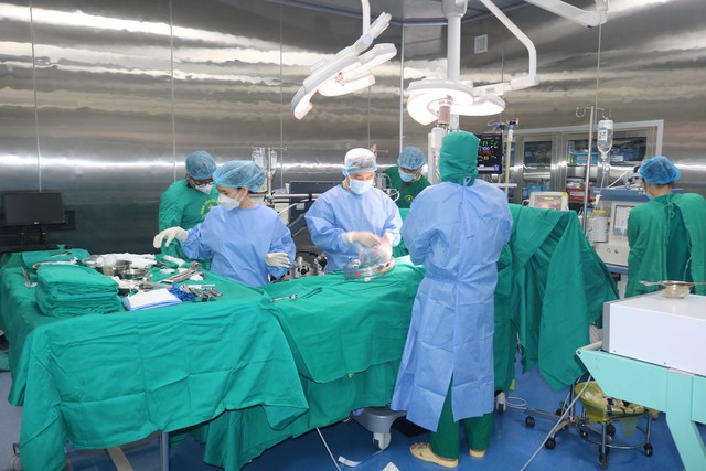 Bệnh viện ĐK Thanh Hóa: Tiếp tục duy trì và phát triển các kỹ thuật chuyên sâu chuyên ngành Ngoại Tim mạch – Lồng ngực - Ảnh 5.