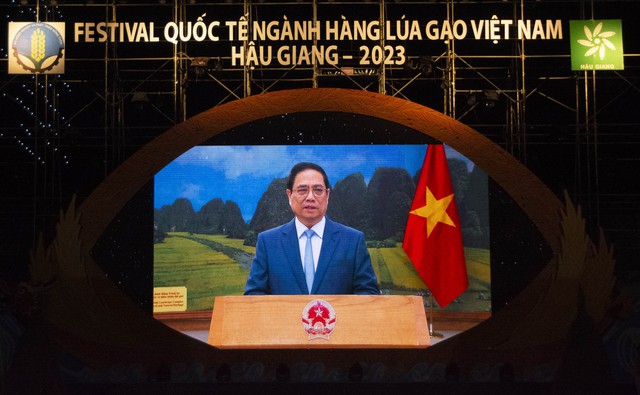 Thủ tướng Chính phủ Phạm Minh Chính phát biểu chỉ đạo trực tuyến từ điểm cầu Hà Nội.