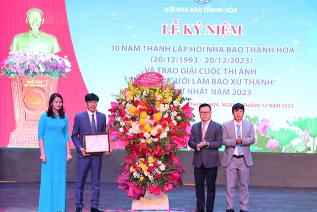 Hội Nhà báo tỉnh Thanh Hóa kỷ niệm 30 năm ngày thành lập- Ảnh 3.
