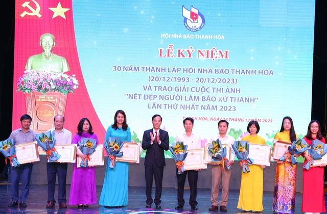 Hội Nhà báo tỉnh Thanh Hóa kỷ niệm 30 năm ngày thành lập- Ảnh 2.