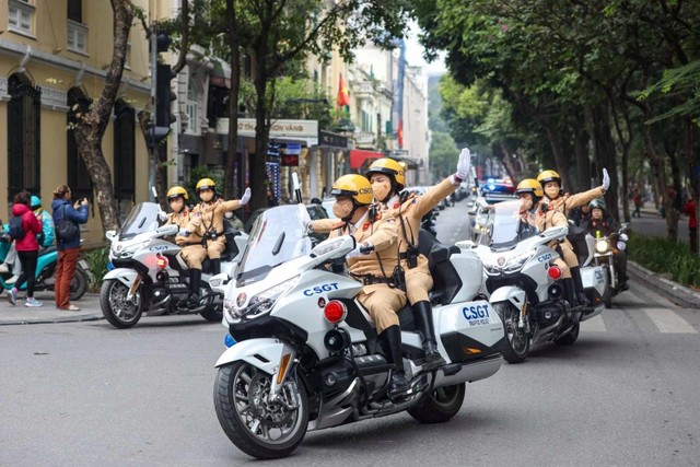 Công an TP Hà Nội ra quân trấn áp tội phạm dịp Tết Nguyên đán 2024- Ảnh 1.