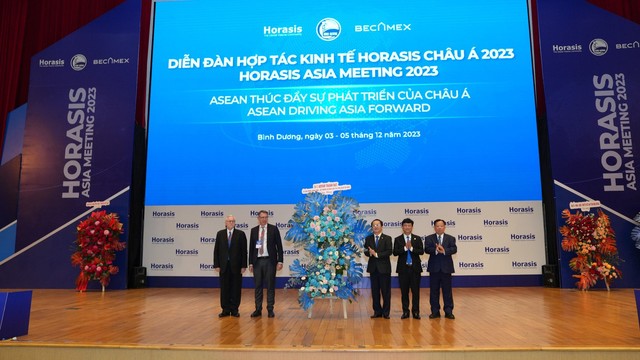 Bình Dương: Khai mạc Diễn đàn hợp tác kinh tế Horasis châu Á 2023- Ảnh 5.