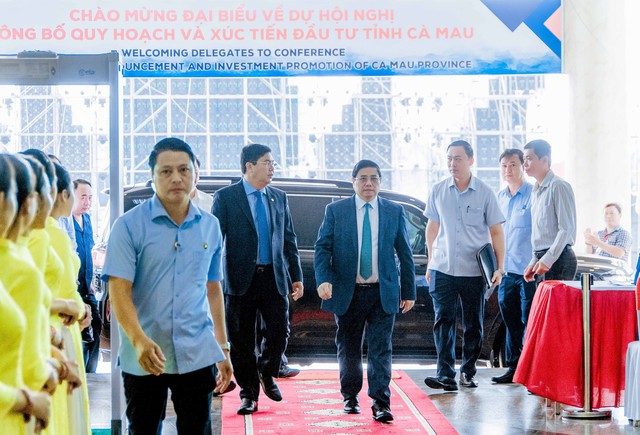 Ủy viên Bộ Chính trị - Thủ tướng Chính phủ Phạm Minh Chính đến tham dự Hội nghị công bố Quy hoạch và Xúc tiến đầu tư tỉnh Cà Mau.
