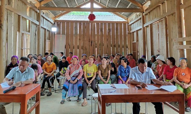 Một buổi sinh hoạt Câu lạc bộ “Nói không với tảo hôn” của đồng bào dân tộc thiểu số xã Cốc Lầu, huyện Bắc Hà, tỉnh Lào Cai.