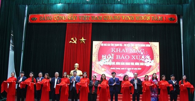 Quảng Xương: Tổ chức khai mạc Hội báo Xuân Quý Mão 2023 - Ảnh 1.