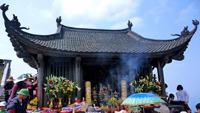 Gần 700.000 lượt khách du lịch đến Quảng Ninh dịp Tết Nguyên đán Quý Mão - Ảnh 1.