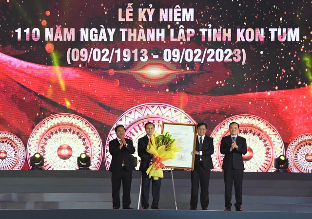 Kon Tum: Long trọng tổ chức Lễ kỷ niệm 110 năm ngày thành lập tỉnh - Ảnh 3.