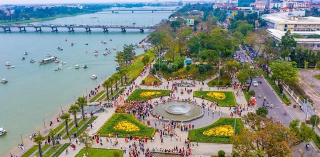 Thành phố Huế: Mạnh mẽ bứt phá trong năm 2023   - Ảnh 1.