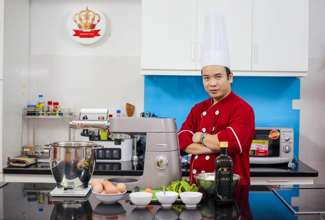 Đầu bếp Nghệ nhân ẩm thực Trương Công Lệ với đam mê truyền lửa nghề cho thế hệ trẻ